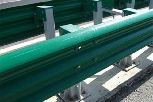 公路護(hù)欄廠(chǎng),公路護(hù)欄