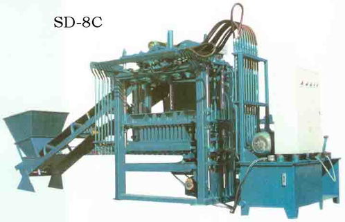 半自動制磚機sd 8c型 產品展示 保定市北市區三鼎建材機械廠